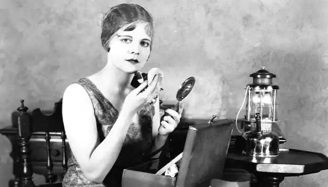 مخترع كريم الأساس